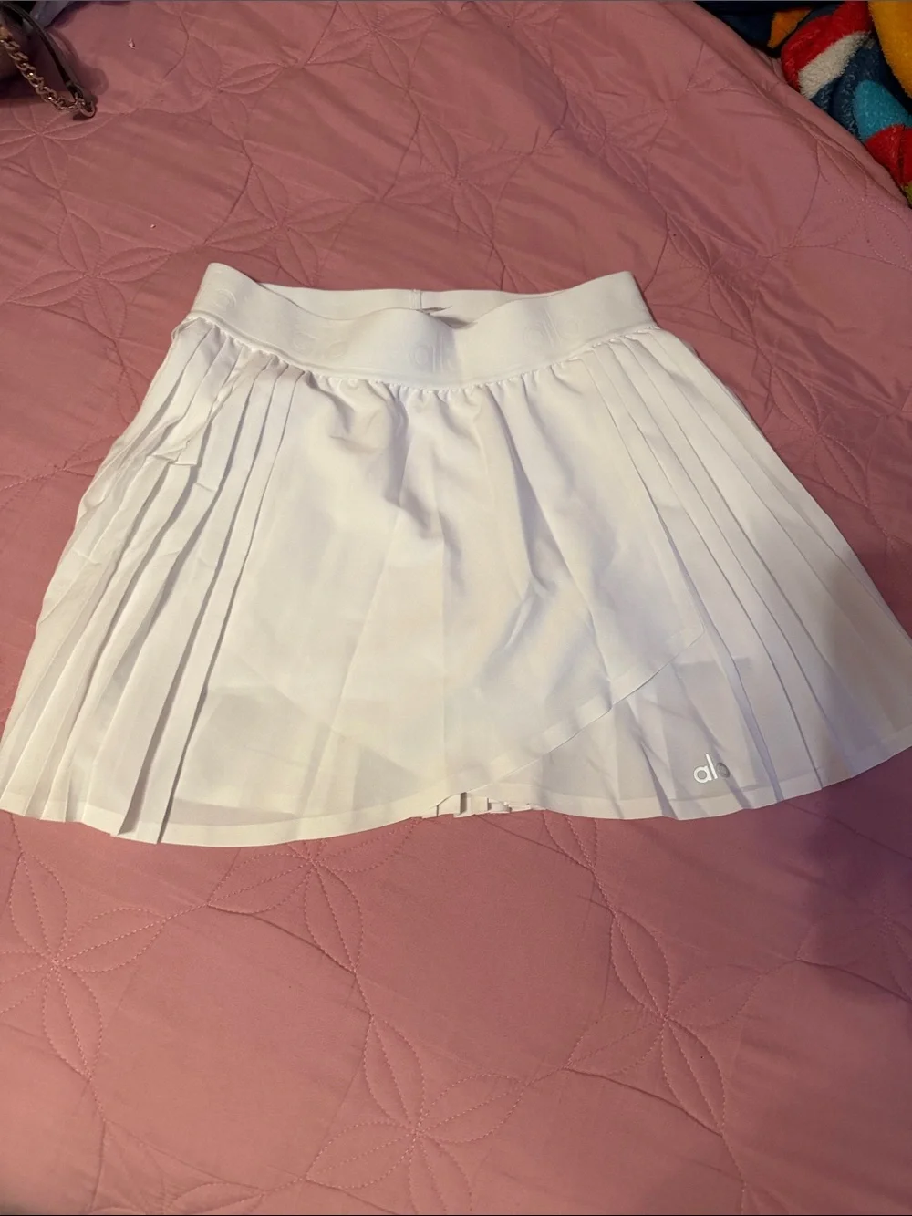 ALO Yoga White Pleated Athletic Skirt with Built-In Shorts